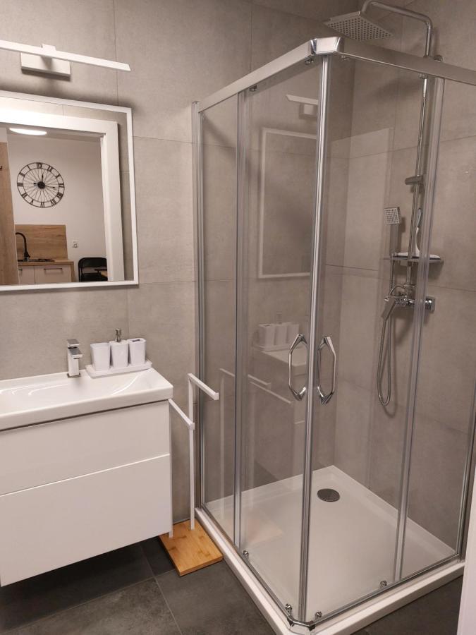 Apartament Uno Lägenhet Stary Toruń Exteriör bild